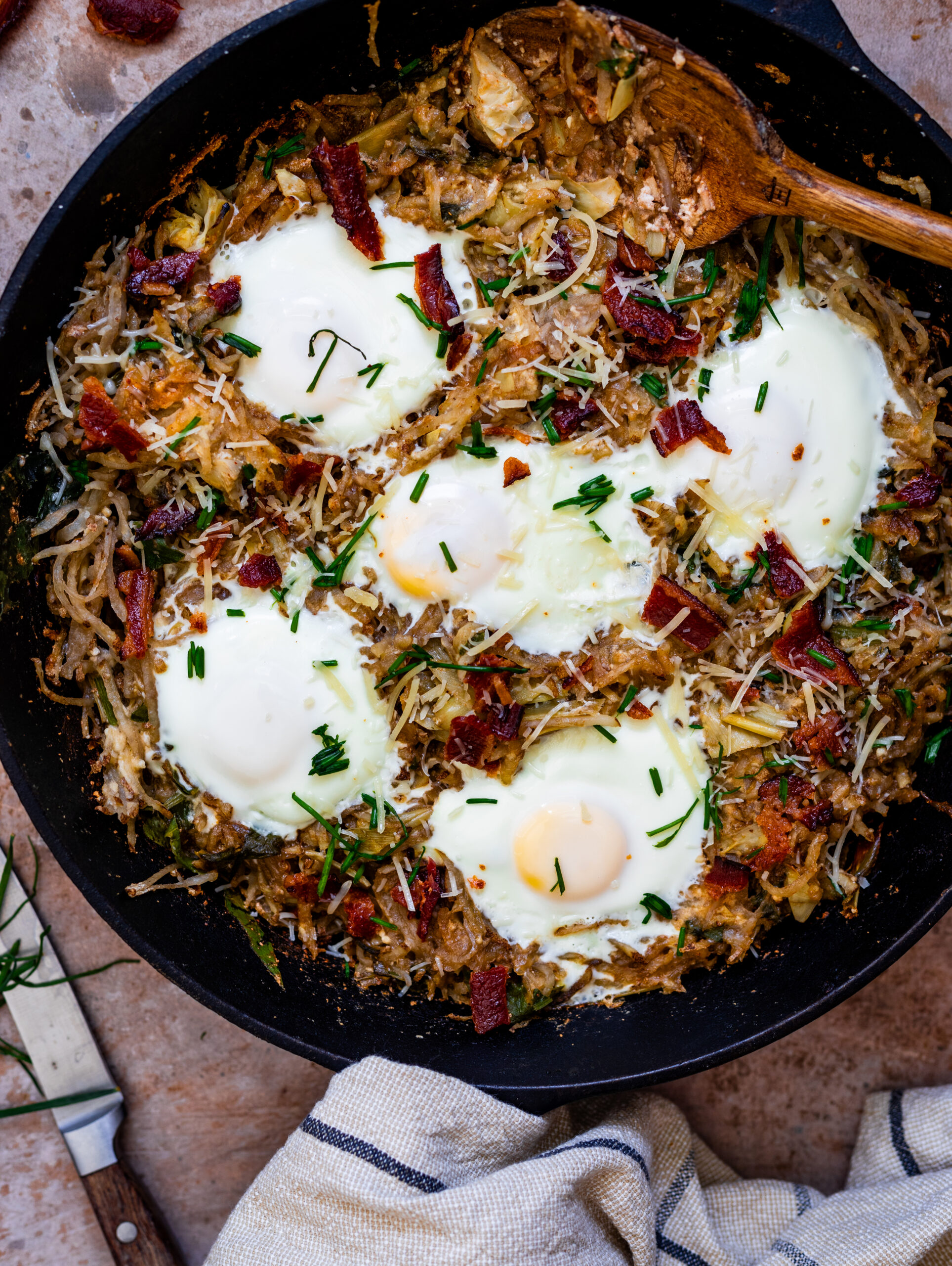 Sheepherders breakfast with spinach and artichoke